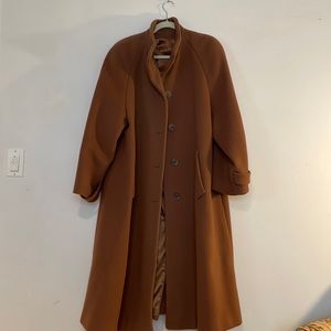 Beautiful vintage wool coat, very warm size 14